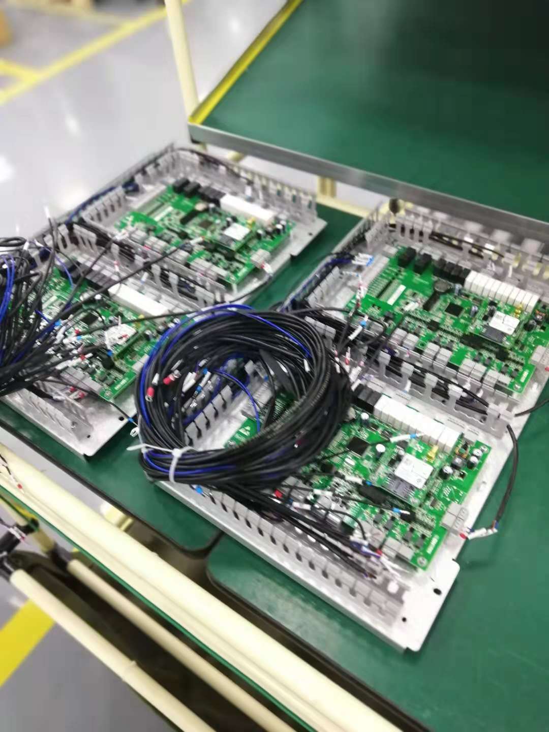 離子風(fēng)機(jī)|離子風(fēng)棒|靜電消除器|ESD門禁系統(tǒng)|HZR