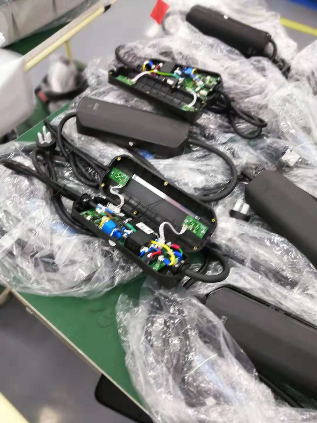 離子風(fēng)機(jī)|離子風(fēng)棒|靜電消除器|ESD門禁系統(tǒng)|HZR