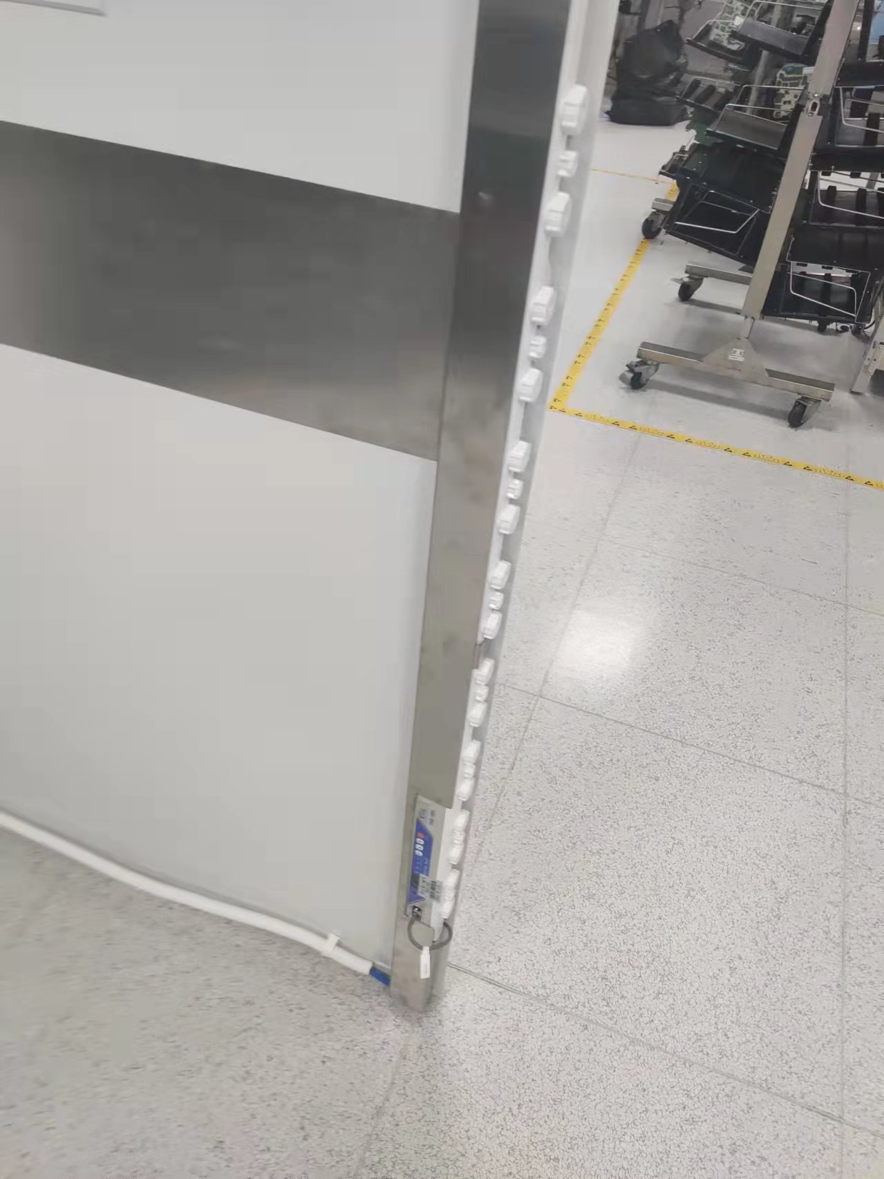 離子風(fēng)機(jī)|離子風(fēng)棒|靜電消除器|ESD門(mén)禁系統(tǒng)|HZR