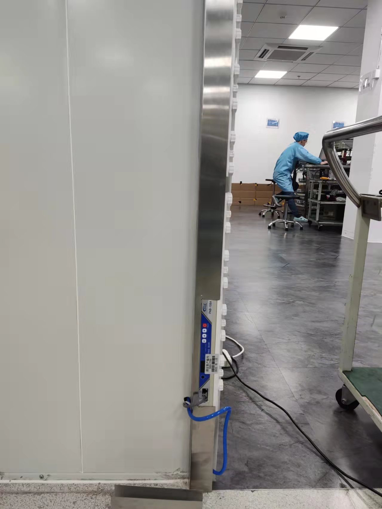 離子風(fēng)機(jī)|離子風(fēng)棒|靜電消除器|ESD門(mén)禁系統(tǒng)|HZR