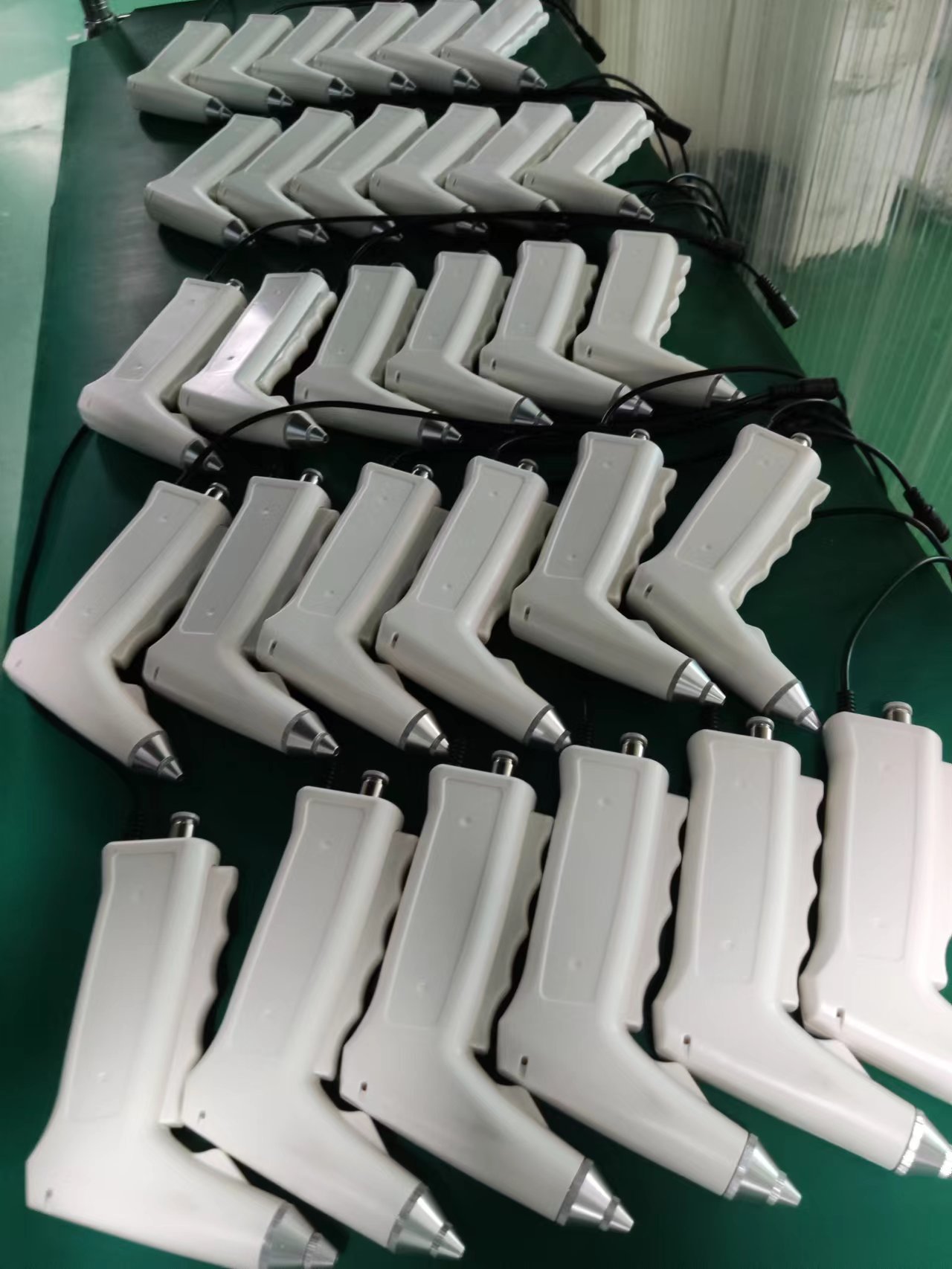 離子風機|離子風棒|靜電消除器|ESD門禁系統(tǒng)|HZR